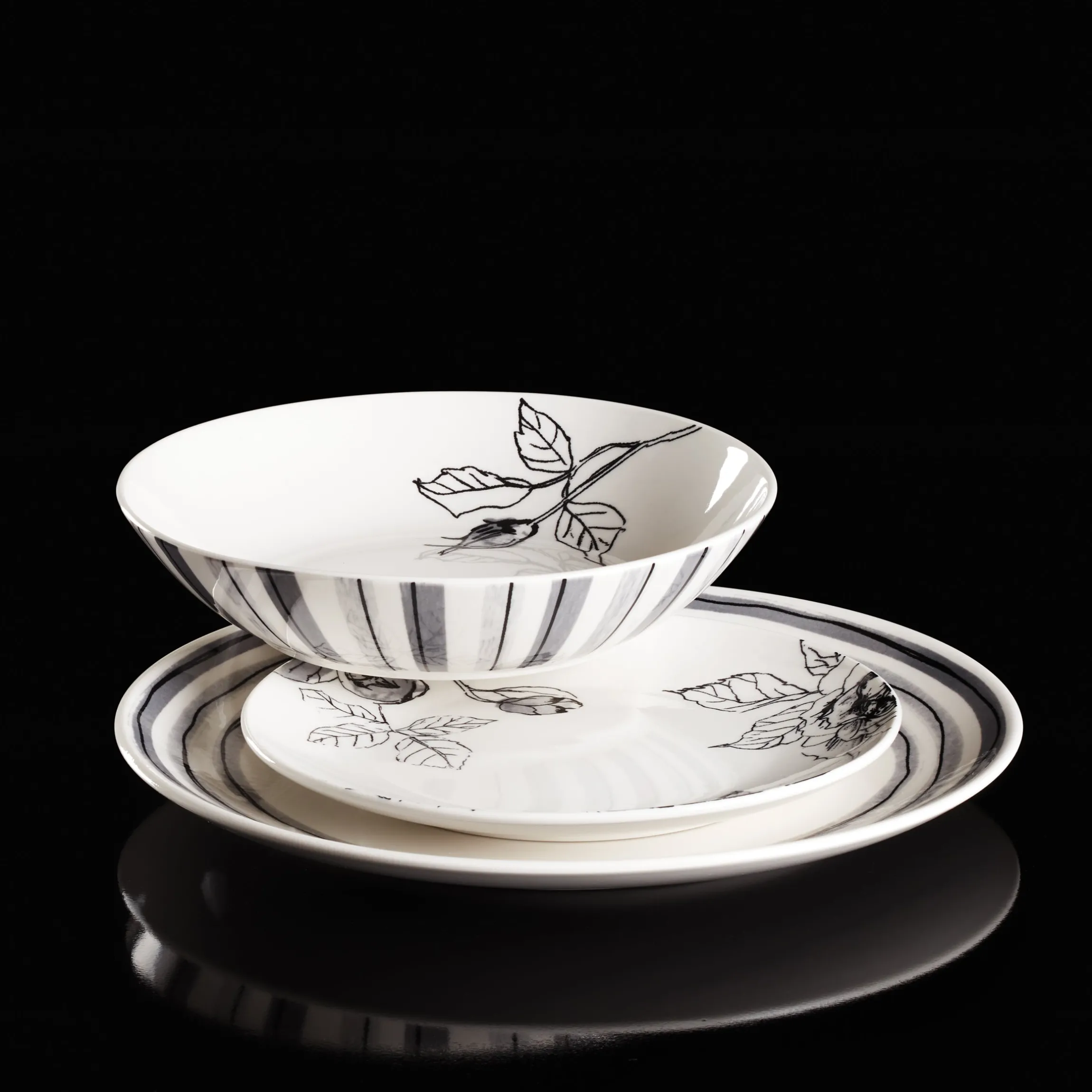 Sketchbook 12-Piece Dinnerware Set