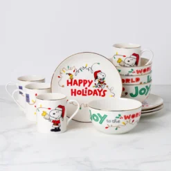 Snoopy Christmas 12-Piece Dessert Set