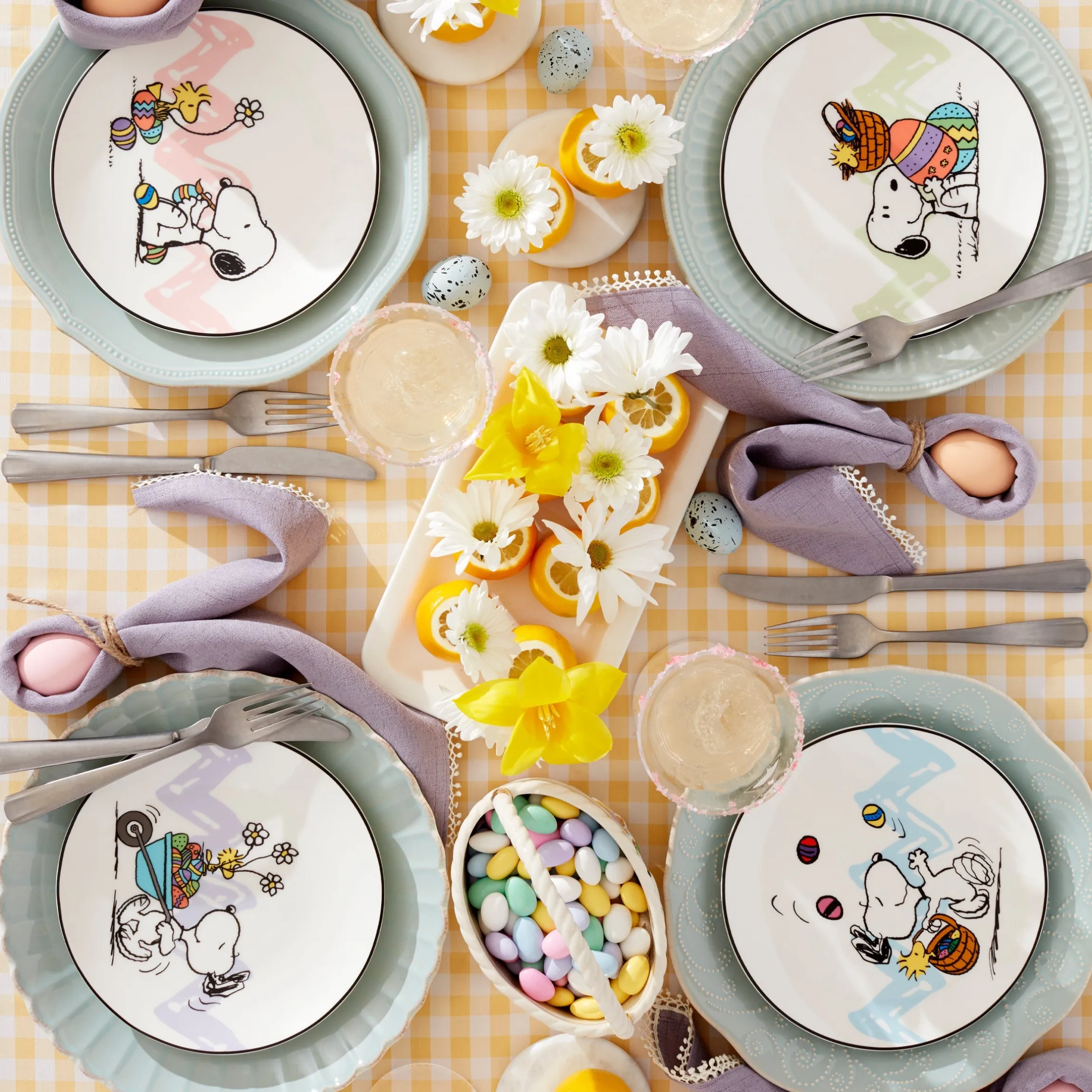 Snoopy Easter Accent Plates, Set of 4