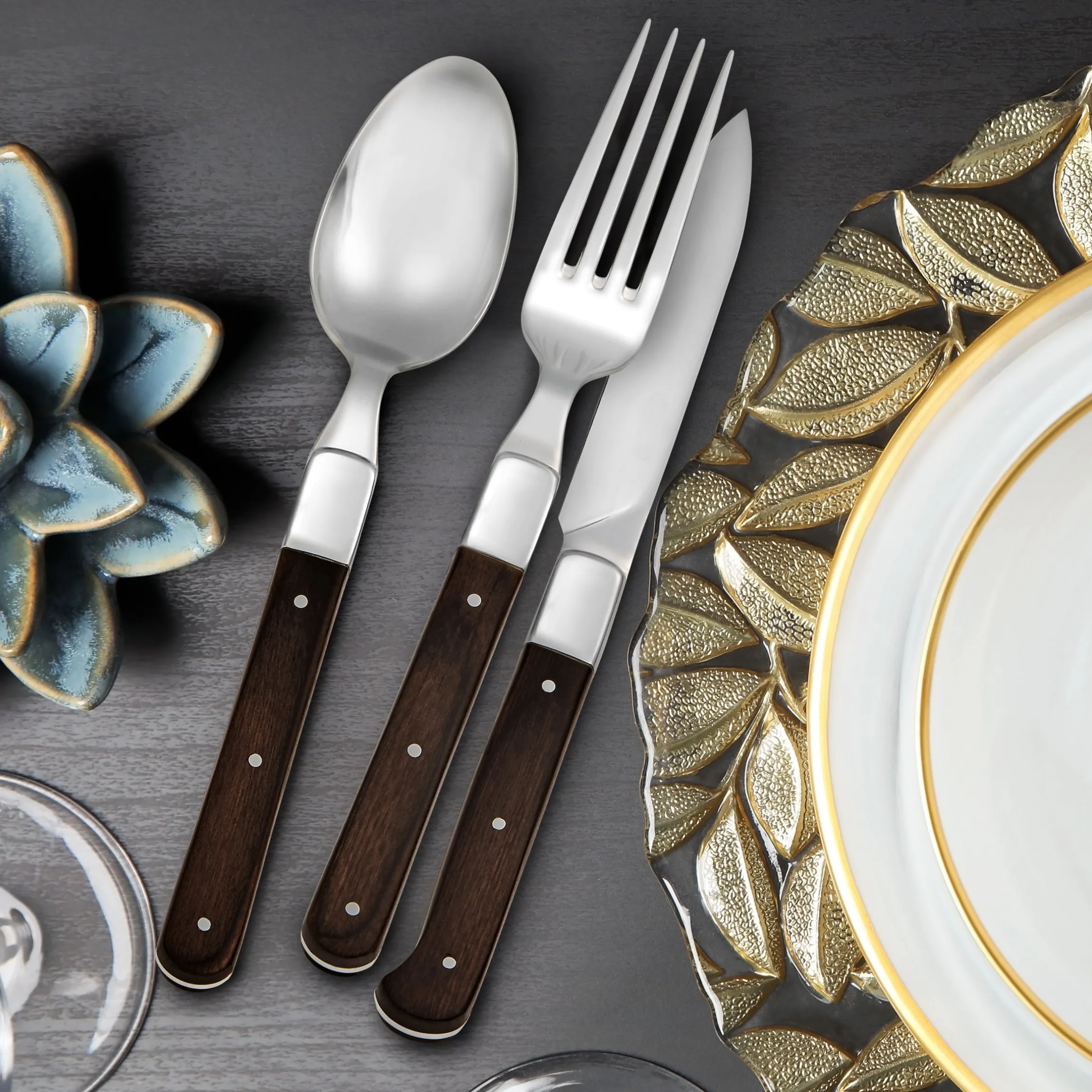 St. Michel 20-Piece Flatware Set