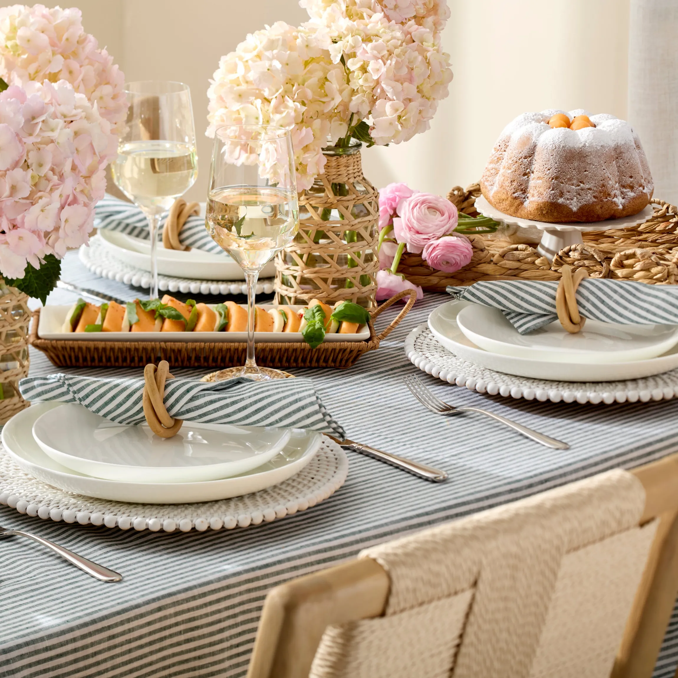Studio 1414 Coupe 12-Piece Dinnerware Set