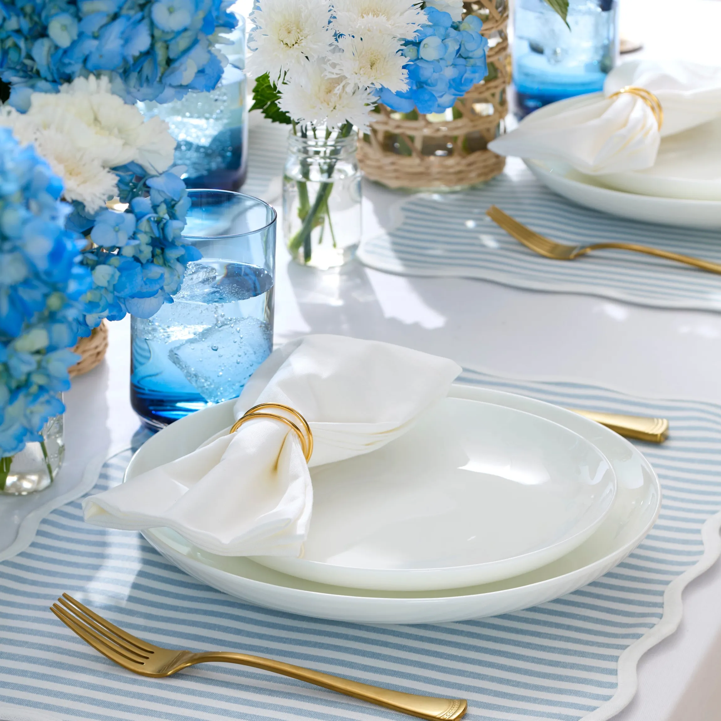 Studio 1414 Coupe 12-Piece Dinnerware Set