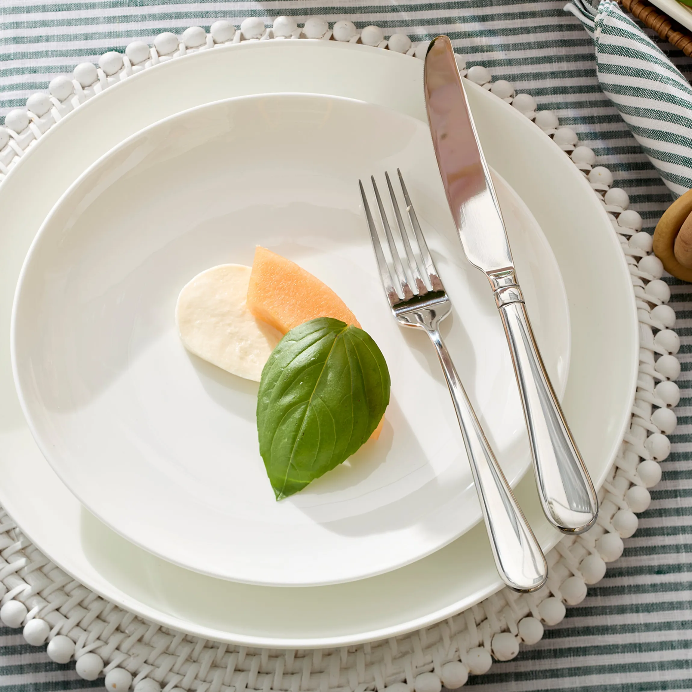 Studio 1414 Coupe 12-Piece Dinnerware Set