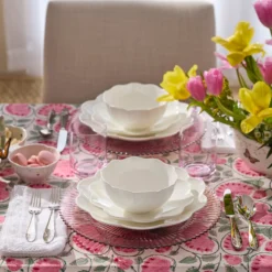 Studio 1414 Scallop 12-Piece Dinnerware Set