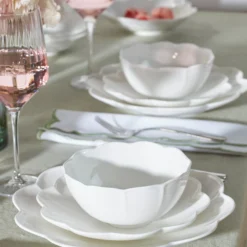 Studio 1414 Scallop 12-Piece Dinnerware Set