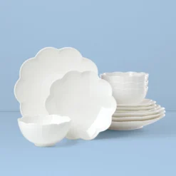 Studio 1414 Scallop 12-Piece Dinnerware Set