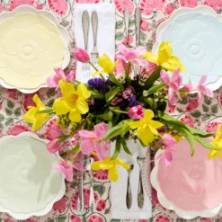 Studio 1414 Scallop 12-Piece Dinnerware Set