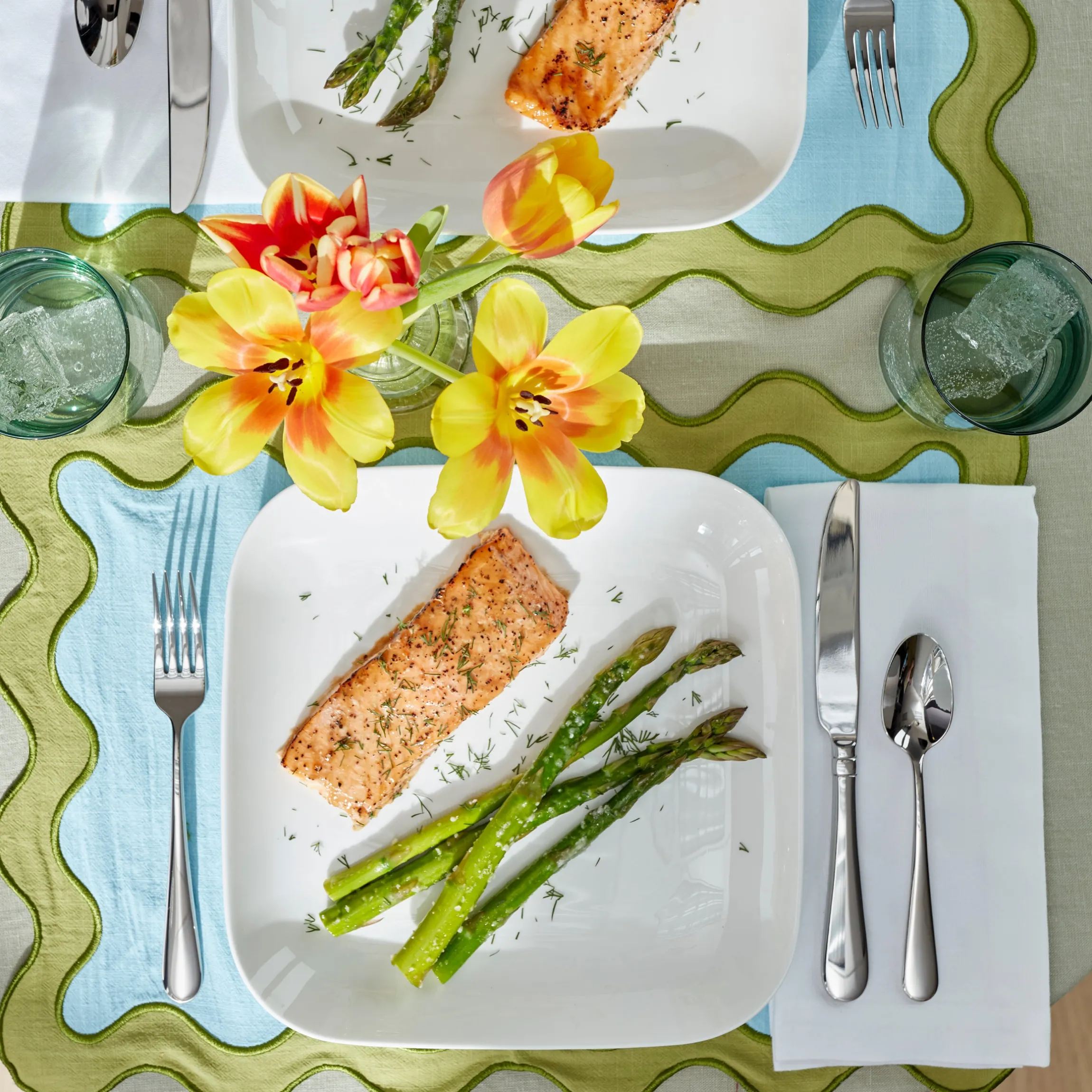 Studio 1414 Square 16-Piece Dinnerware Set