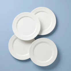 Tin Can Alley Dinner Plates, Set of 4