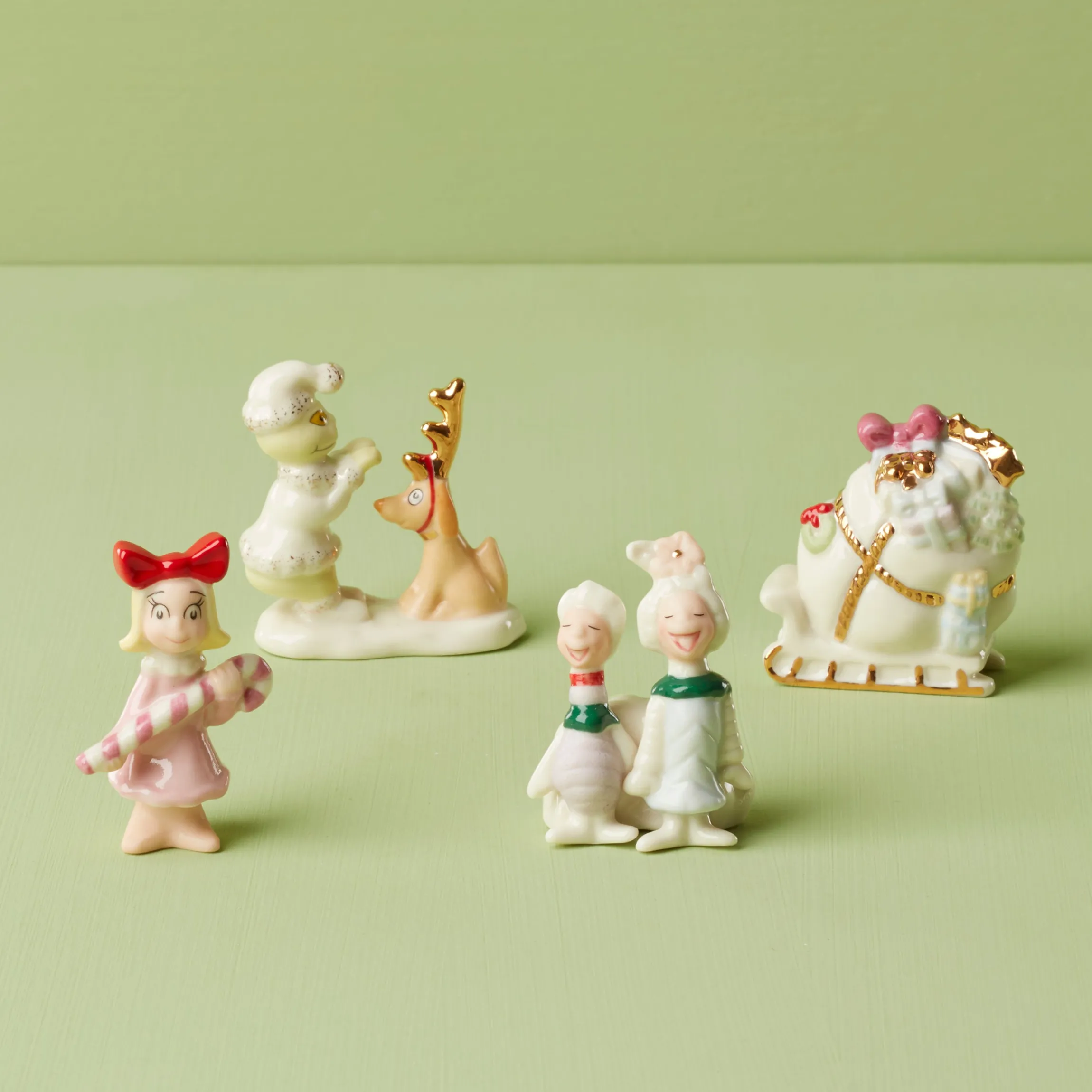 Who-Ville Accessories 4-Piece Figurine Set