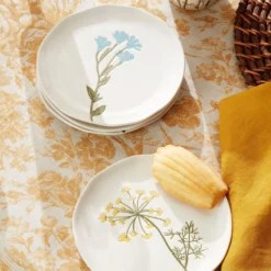 Wildflowers 12-Piece Dinnerware Set