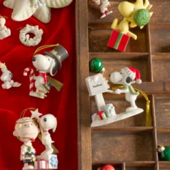 Woodstock Ornament